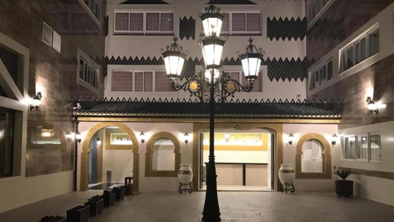 Hotel Las Acacias Puente Genil Esterno foto